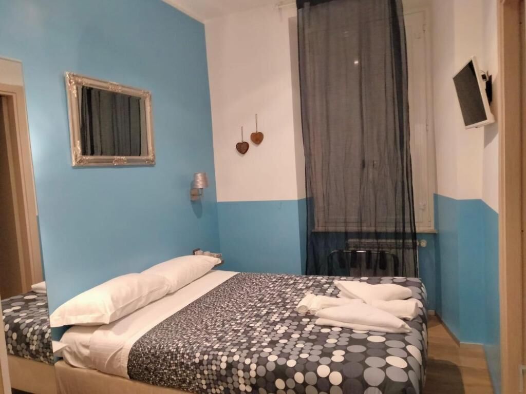 Comfort Double Room, Courtyard View | In-room safe, iron/ironing board, free WiFi