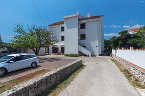 Exterior - Perfect  apartment with AC in adorable Punat near the sea (Punat)