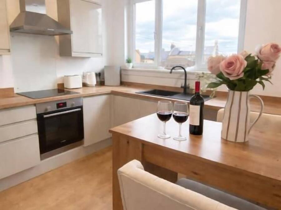 Comfort Suite, Sea View | Private kitchen