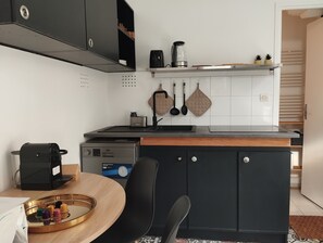 Private kitchen - Green calm in the city, a stone's throw from Paris (Asnières-sur-Seine)