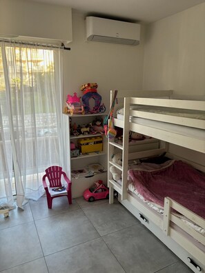 Children's area - Apartment 3 rooms cannes (Cannes)