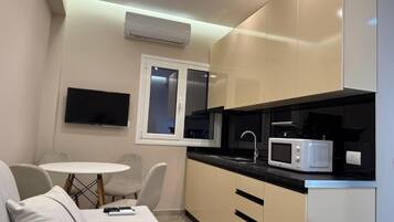 Apartamento superior, balcón | Cocina privada | Frigorífico
