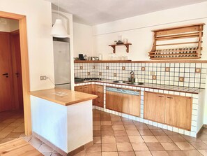 Private kitchen - Vrbo Property (Marzamemi)