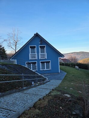 Exterior - Vrbo Property (Piechowice)
