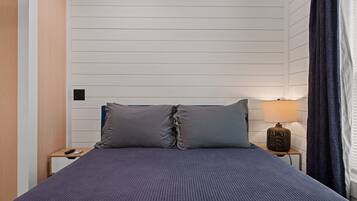 3 Schlafzimmer, Schreibtisch, Bügeleisen/Bügelbrett, kostenloses WLAN