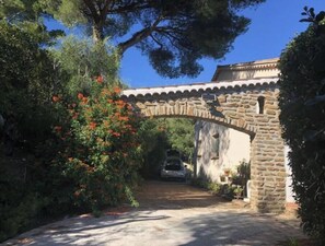 Property grounds - Charming Villa Sea View 800 m from the Beach (La Croix-Valmer)