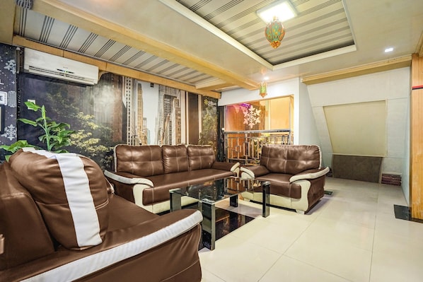 House | Interior - Stylish DBL Suite Escape W/ Free Wifi and Parking (Banda Aceh)