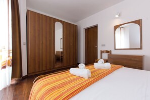 3 camere, accesso a Internet, lenzuola