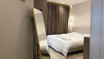 Apartment, 2 Bedrooms, Accessible, Smoking | 2 bedrooms