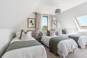 4 Schlafzimmer, Bügeleisen/Bügelbrett, WLAN, Bettwäsche