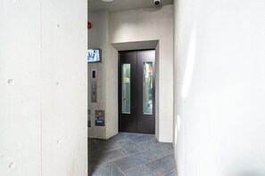 Interior - Vrbo Property (台東区)