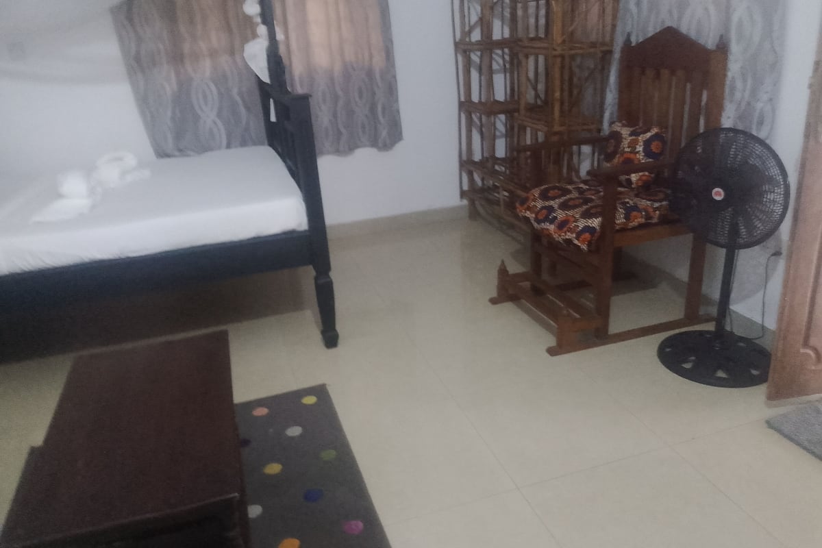 ห้องดับเบิลหรือทวิน, หลายเตียง, ระเบียง, วิวสวน | เตารีด/โต๊ะรีดผ้า, Wi-Fi ฟรี