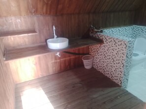 Family Triple Room, Pool View | Bathroom | Shower, slippers, towels, soap - Kahawa sun set view kiwengwa  (Zanzibar)