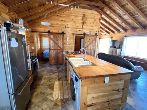 Gorgeous lakefront house in Arcade perfect for a relaxing getaway