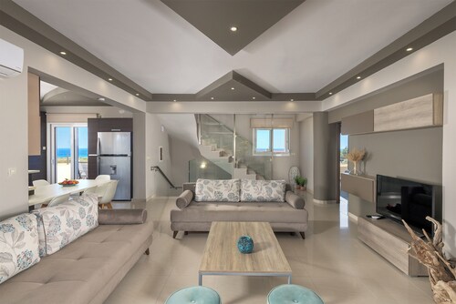 Melodia Home: Private Pool-Scenic Sea View-Hilltop