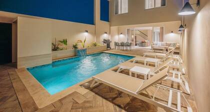 1min walk Boca Catalina Beach, 4, bedrooms, Private Pool, Tub, 10 sleeps