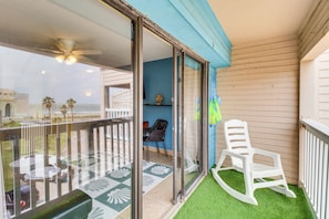 Apartment (1 Bedroom) | Interior - Corpus Christi Ocean-view Condo, Walk to the Beach (Corpus Christi)