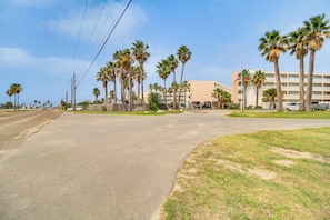 Apartment (1 Bedroom) | Interior - Corpus Christi Ocean-view Condo, Walk to the Beach (Corpus Christi)