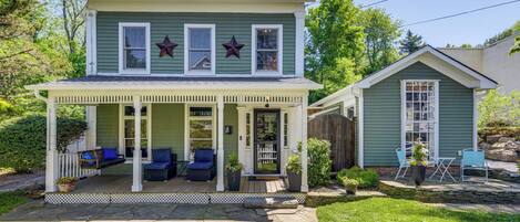 House (3 Bedrooms) | Front of property