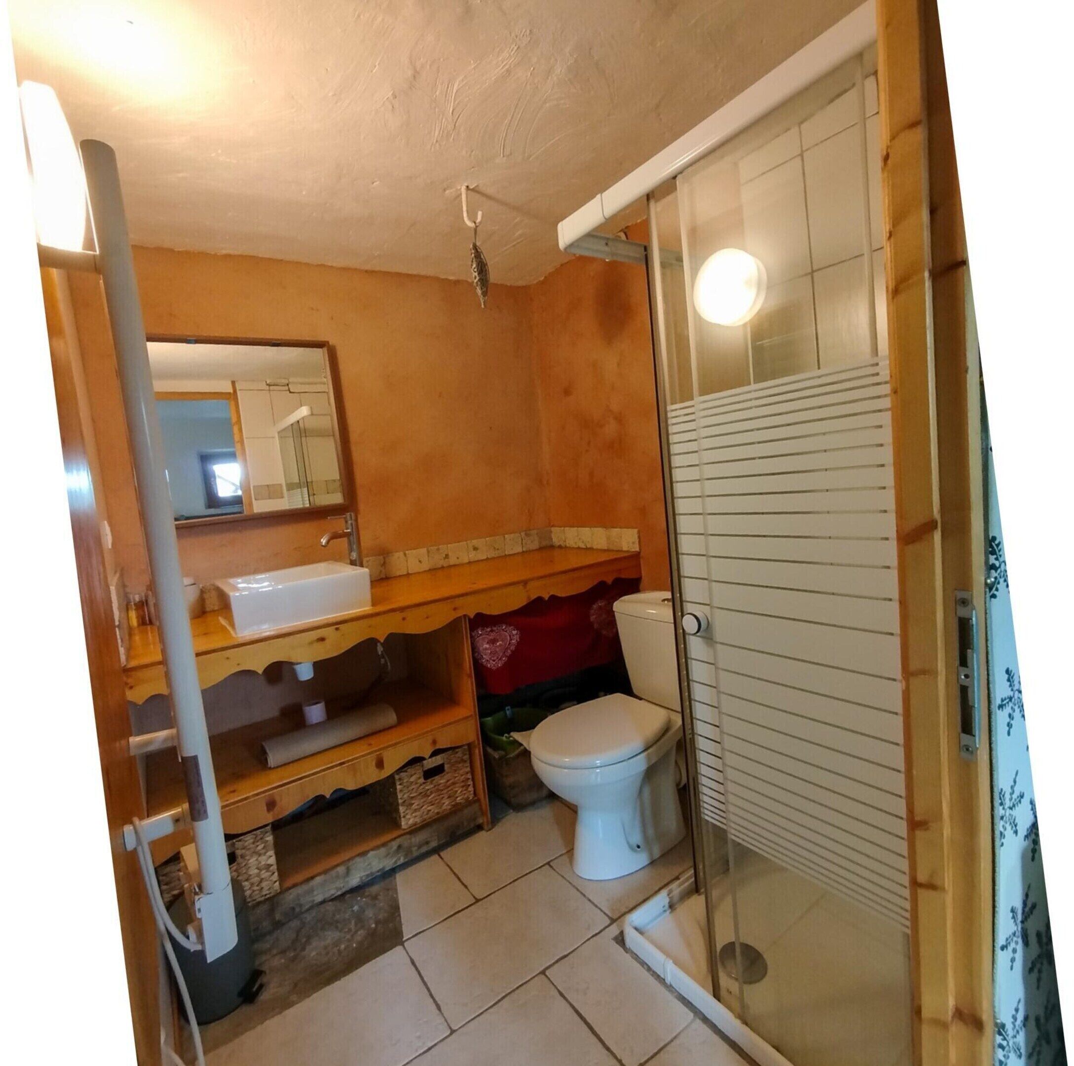 Chalet | Kamar mandi