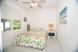 4 bedrooms, iron/ironing board, WiFi, bed sheets - Perfect 4-bedroom house with AC in enjoyable Dagsboro and 15 min - Bethany beach (Dagsboro)