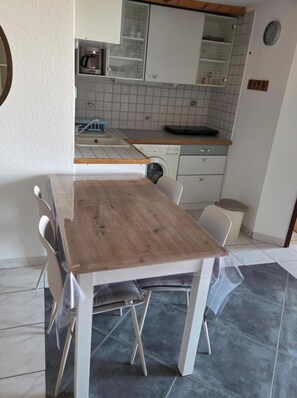 Apartemen | Tempat makan