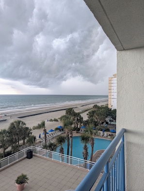 Property grounds - Cozy 1-bedroom condo in charming Myrtle Beach with AC (Myrtle Beach)