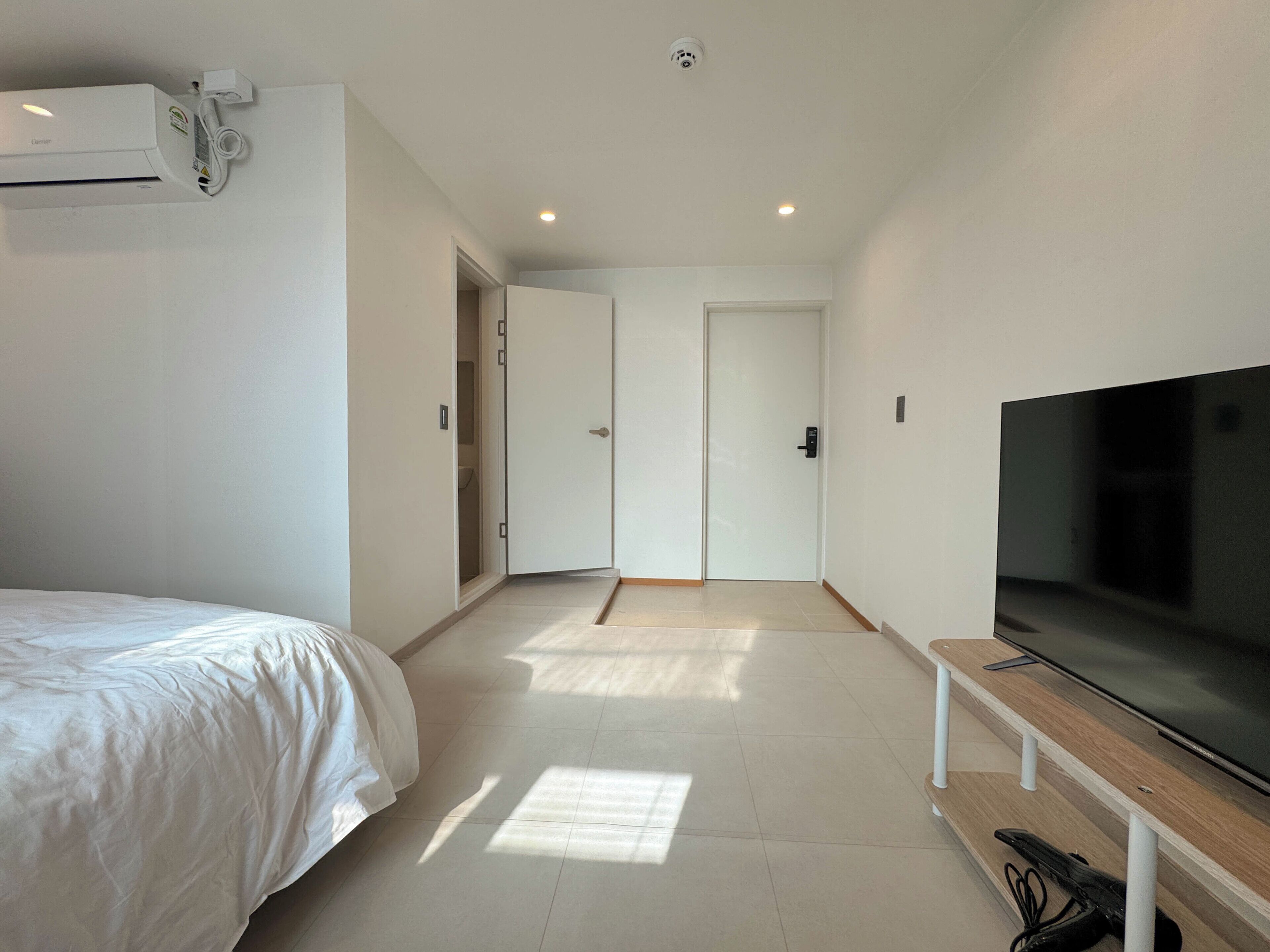 Deluxe Double Room, Marina View | Premium bedding, down comforters, pillowtop beds, desk