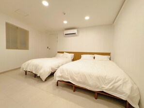 Grand Triple Room, Non Smoking, Corner | Premium bedding, down comforters, pillowtop beds, desk - Amoon stay (Busan)