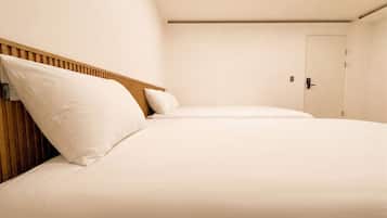 Grand Triple Room, Non Smoking, Corner | Premium bedding, down duvets, pillow-top beds, desk