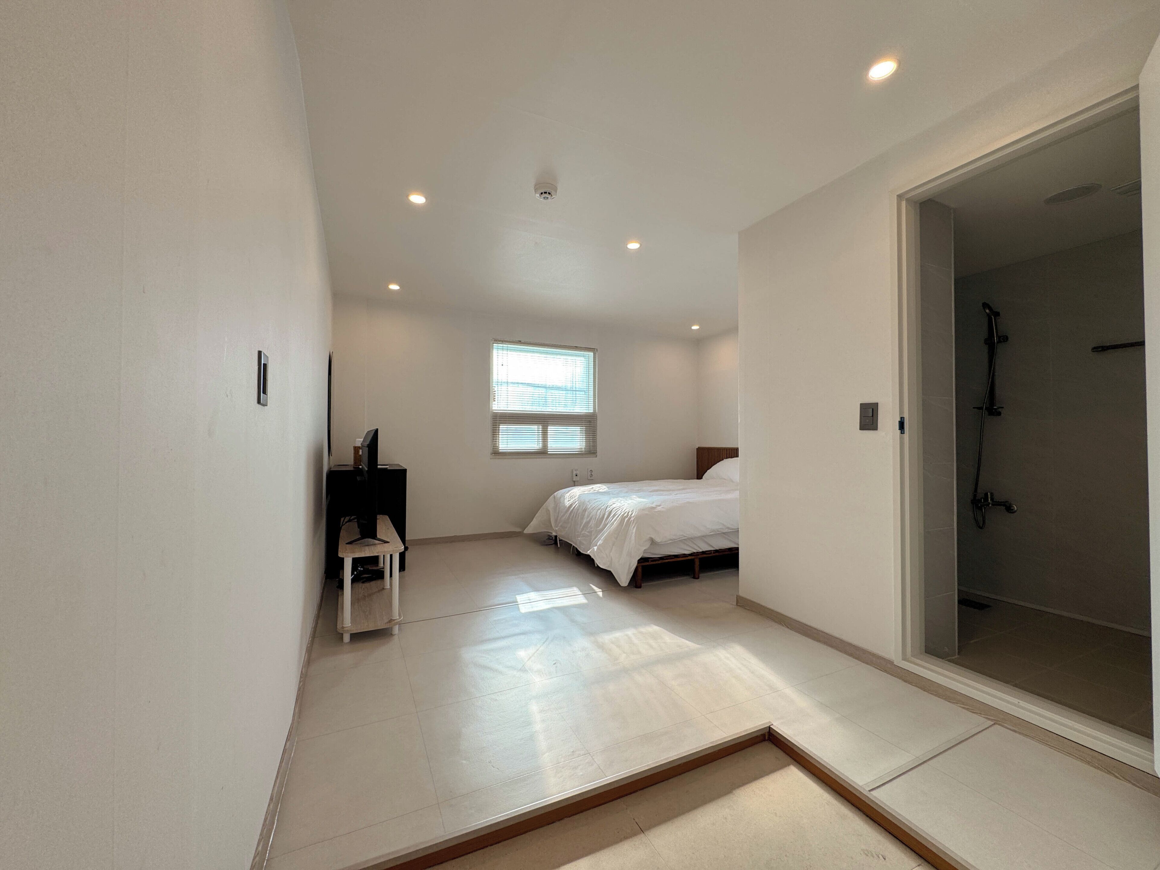 Habitación Deluxe doble, vistas al puerto deportivo | Ropa de cama de alta calidad y edredones de plumas