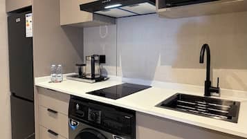 Apartment, 1 Bedroom, Accessible, Smoking | Interior