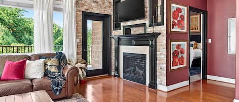 Condo, 2 Bedrooms | 2 bedrooms, free WiFi