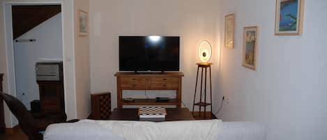 Téléviseur connecté, lecteur de DVD