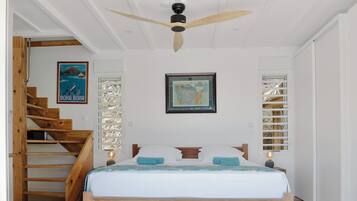 6 bedrooms, iron/ironing board, WiFi, bed sheets