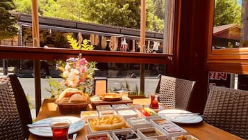 Colazione completa inclusa, servita tutte le mattine