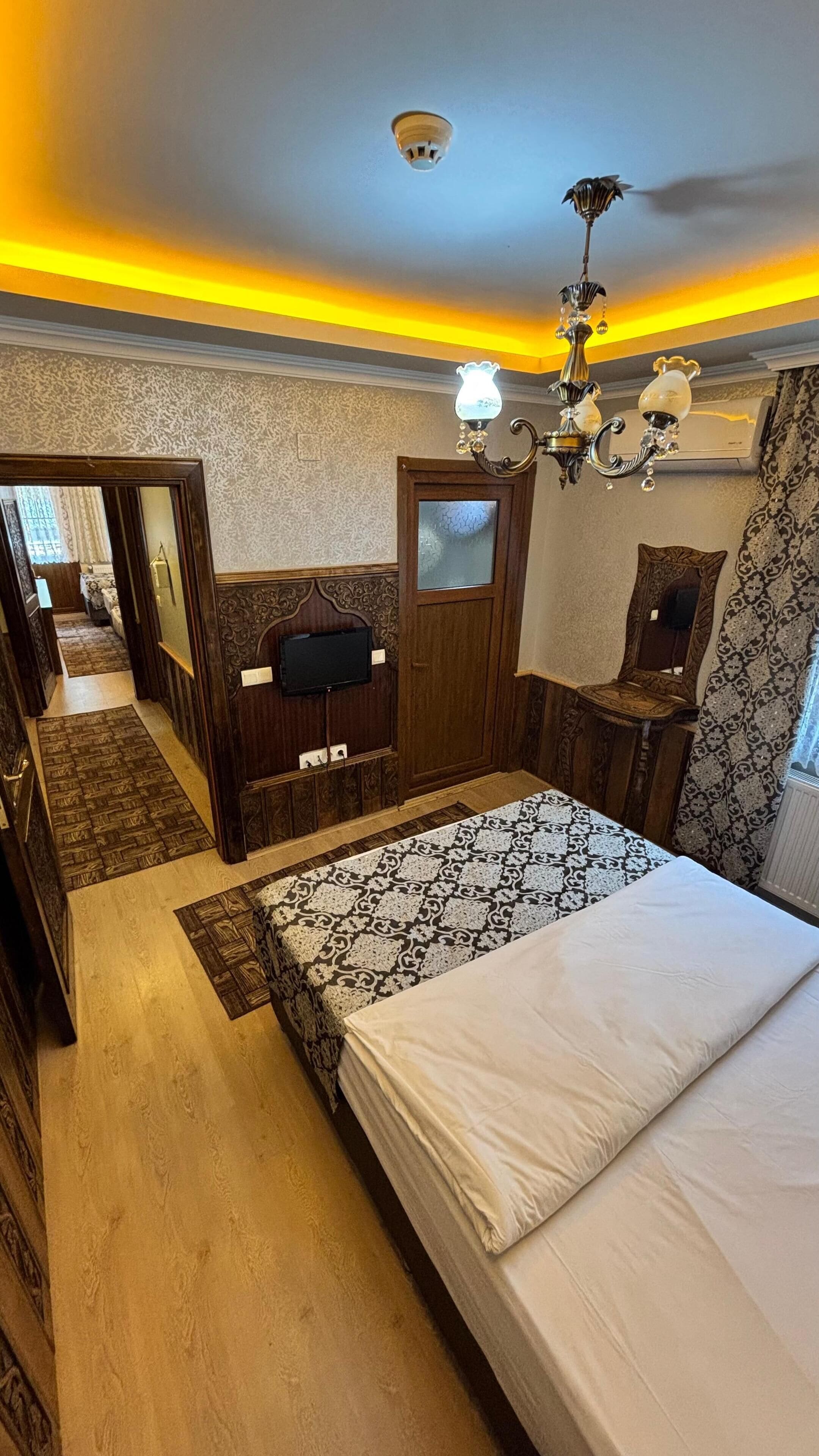 Junior Suite, Balcony, Mountain View | Free WiFi