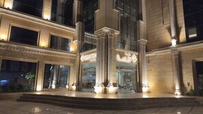 Exterior detail - Eqamh Palace (Madinah)