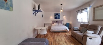 Quiet countryside B&B, 5 minutes from the beach by car!