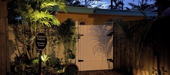 Jupiter Inlet room, walk to everything