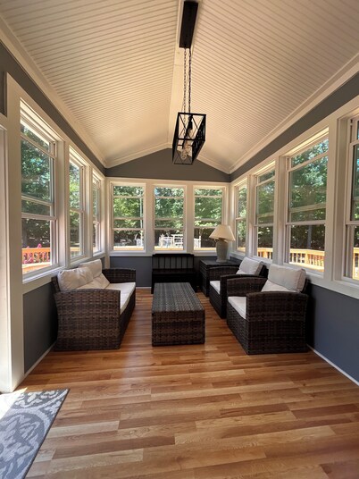 Cozy luxe Durham escape
