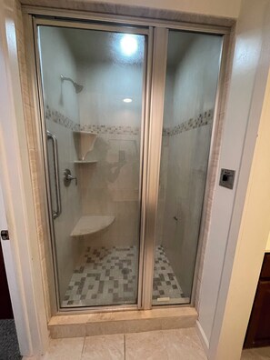 Shower, hair dryer - 4-bedroom house in lovely Cape May Point with AC a short block to the beach. (Cape May Point)