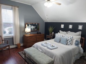 Iron/ironing board, Internet, bed sheets