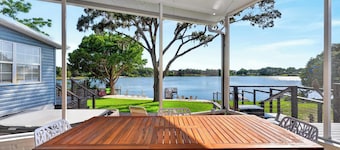 Lakefront Retreat w/ Hot Tub, Kayaks & Beach