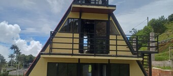 Valle Cristal Cabins ️☕️ First-Floor Rental.
