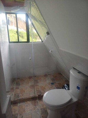 Shower, towels, soap, toilet paper - Where Silence Becomes Landscape! Cabaña Valle Cristal🛖🏕️☕🏔️ (Murillo)