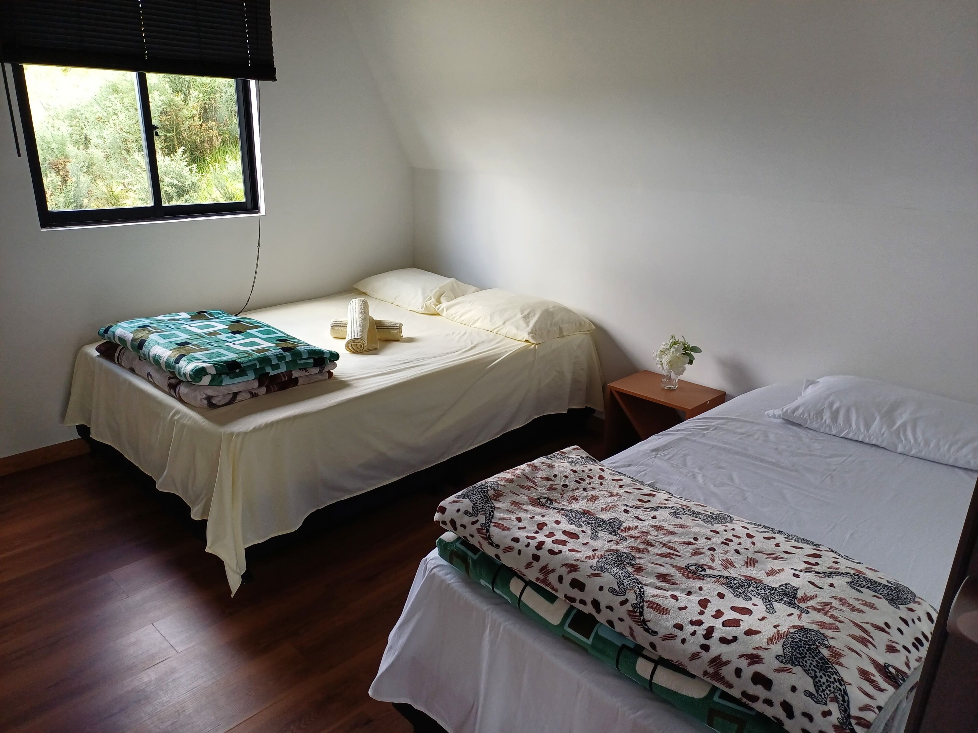 2 bedrooms, WiFi (free), bed sheets