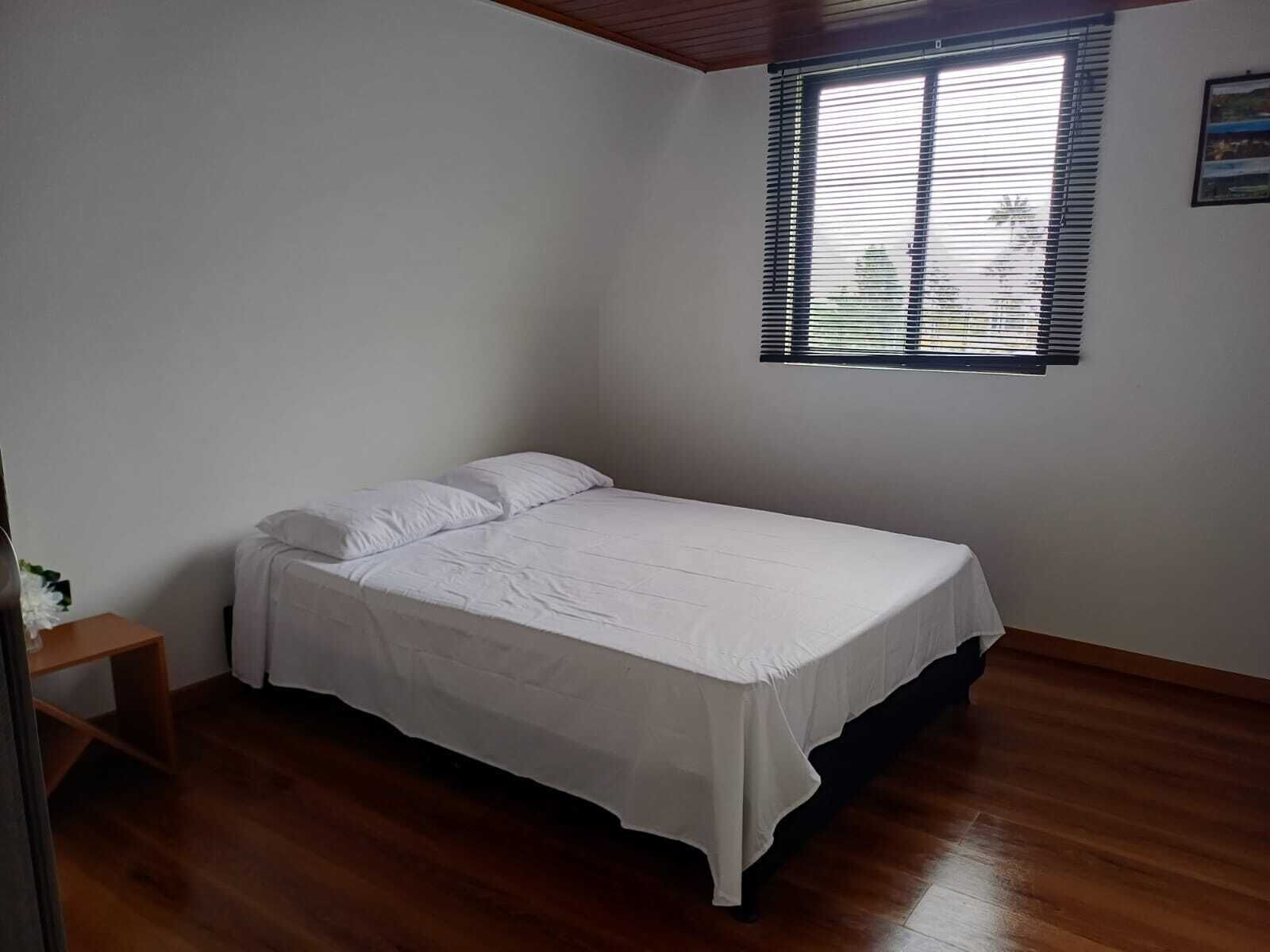4 bedrooms, WiFi, bed sheets. Where Silence Becomes Landscape! Cabaña Valle Cristal🛖🏕️☕🏔️