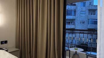 Apartment, 1 Bedroom, Accessible, Smoking | 1 bedroom