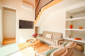 TV - Peaceful villa with heatable pool in Carvoeiro (Lagoa)